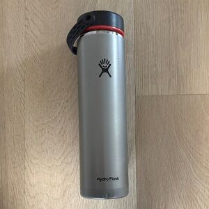 24 oz Hydro Flask Lightweight Wide Mouth Trail Series